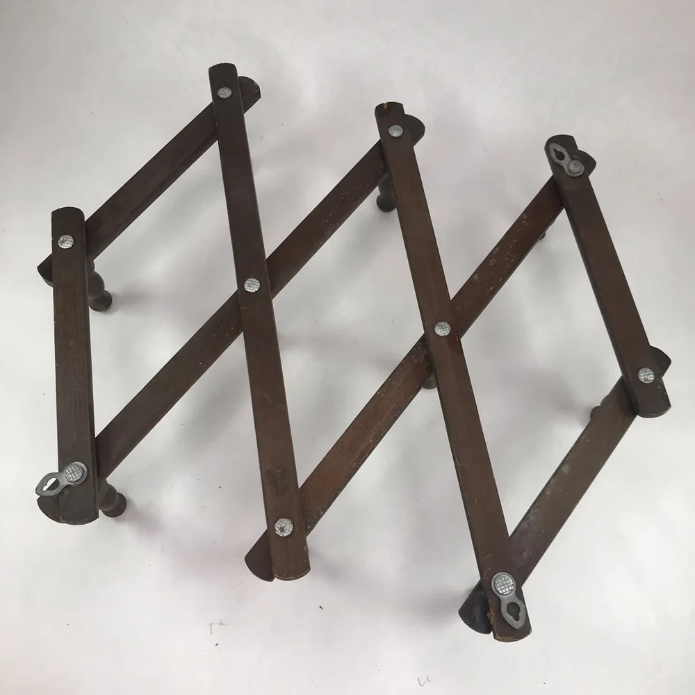Vintage Dark Brown Wood Accordion Folding Peg Rack 10 Hook Expandable Wall
